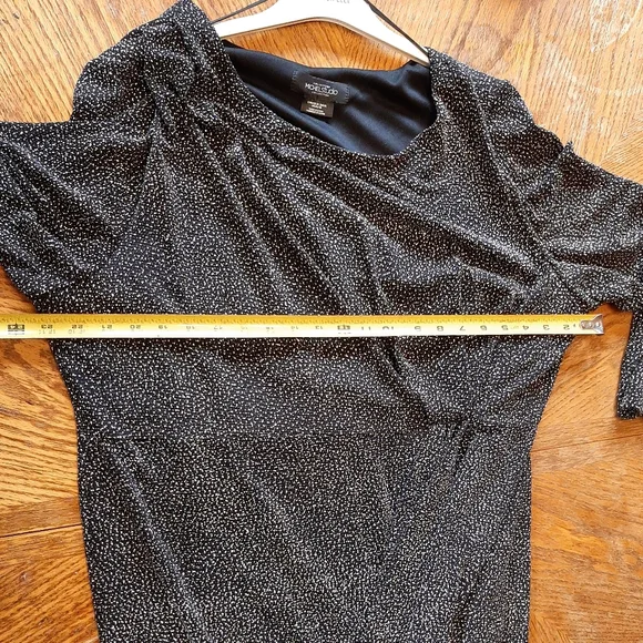 Dress - Picture 3 of 6